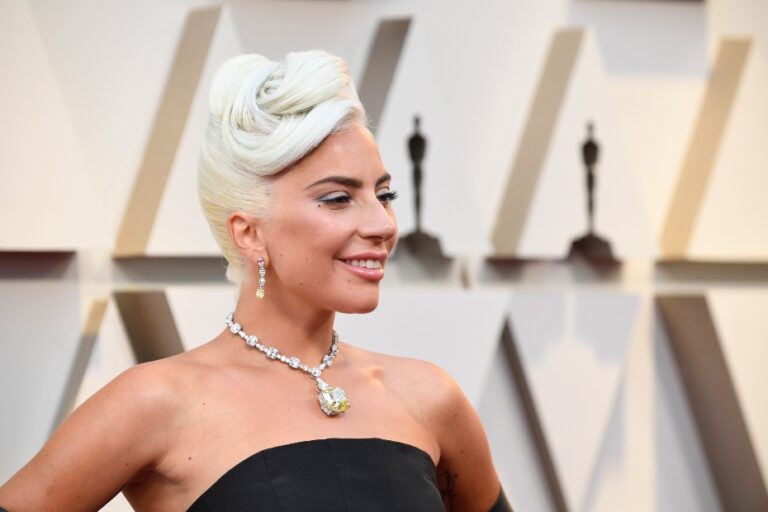 Lady Gaga aterrizó en Italia para grabar película sobre la tragedia de los Gucci