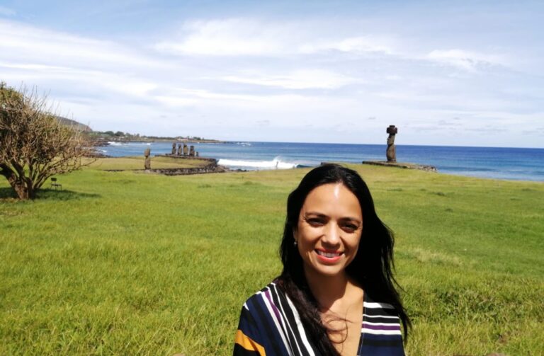 Tiare Aguilera Hey, la abogada que busca representar al pueblo Rapa Nui en la Constituyente