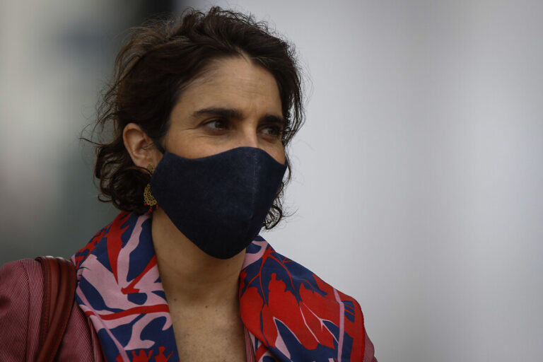 Oficialismo presiona por bono universal de $500 mil: Desde el gobierno dicen que 