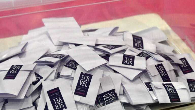 Municipalidades también llaman a postergar elecciones y piden medidas 