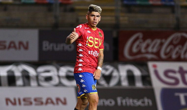 Ya es oficial: Carlos Palacios es el refuerzo goleador del Inter de Porto Alegre