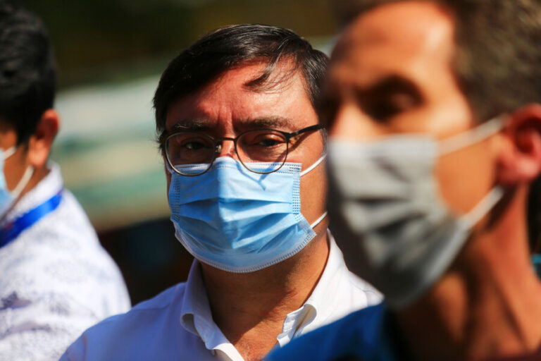 Intendente Guevara por retroceso de comuna de Santiago a cuarentena: 