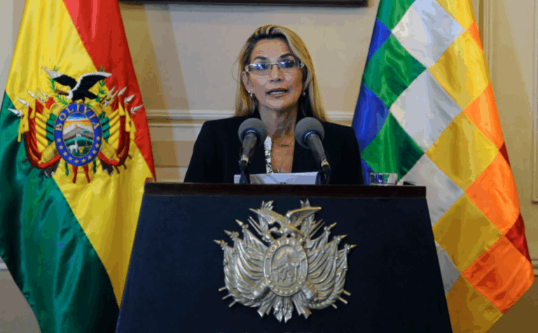 Ex presidenta de Bolivia Jeanine Áñez denuncia 