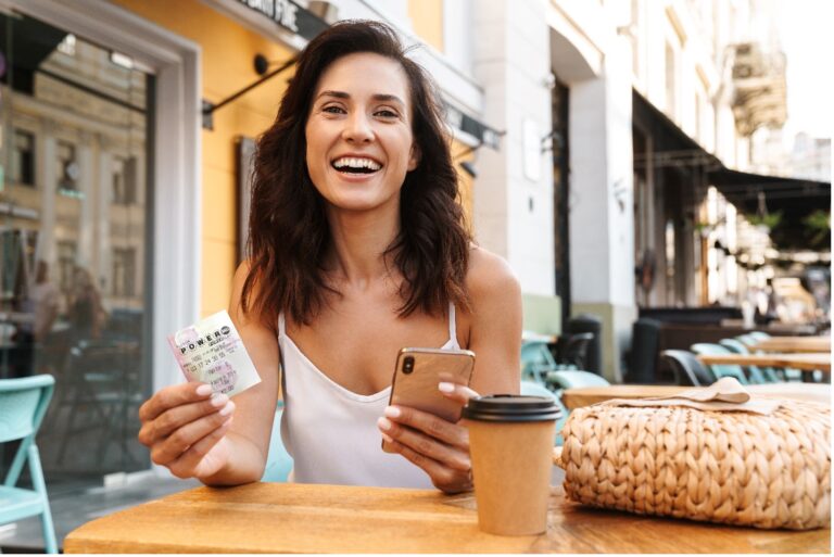 Así los chilenos pueden participar del sorteo por 121 mil millones de pesos este sábado