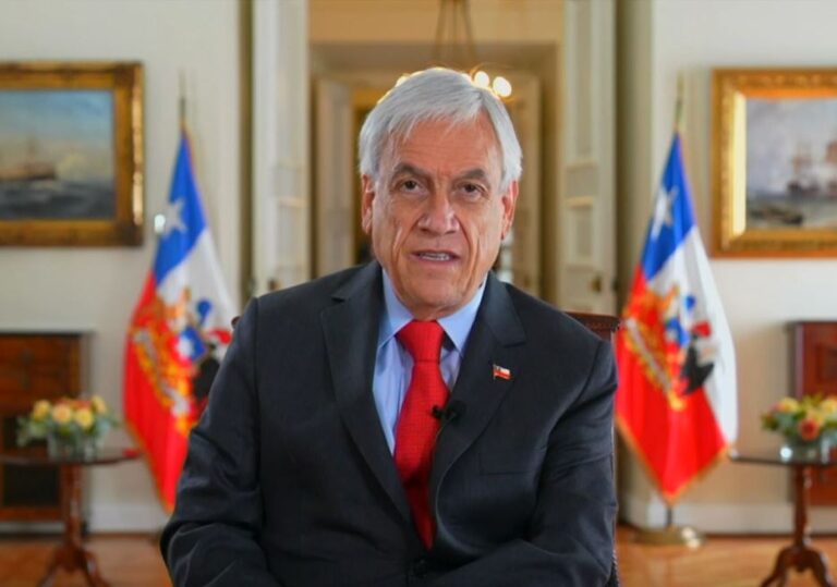 Piñera en CNN: Destacó exitosa vacunación en Chile y dijo que espera inmunidad de rebaño para fines de junio