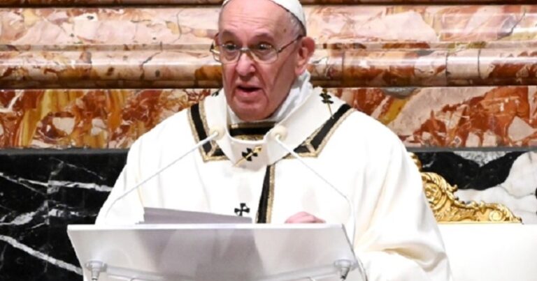 El Vaticano dice que la Iglesia no dará la bendición a las uniones del mismo sexo