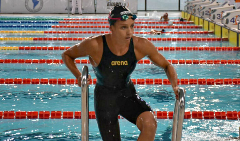 Kristel Köbrich se impuso en los 1.500 metros libres y conquistó un oro para Chile en el Sudamericano