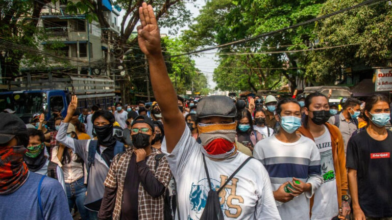 Sábado sangriento en Myanmar: Más de 90 muertos en medio de protestas