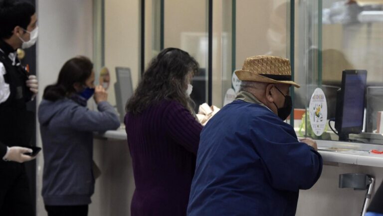 Revisa cuándo y cómo se entrega el monto del Bono Invierno 2021