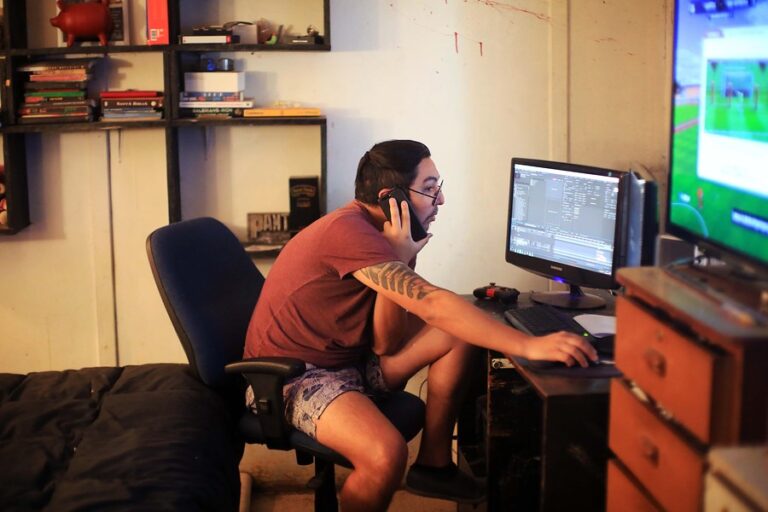 A un año del teletrabajo: Denuncias, brechas de género y una nueva forma de entender el empleo