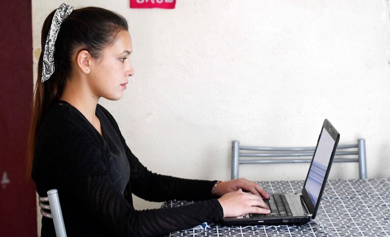 Marketing, comercio digital y más: Cómo inscribirse a los cursos gratuitos para mujeres emprendedoras
