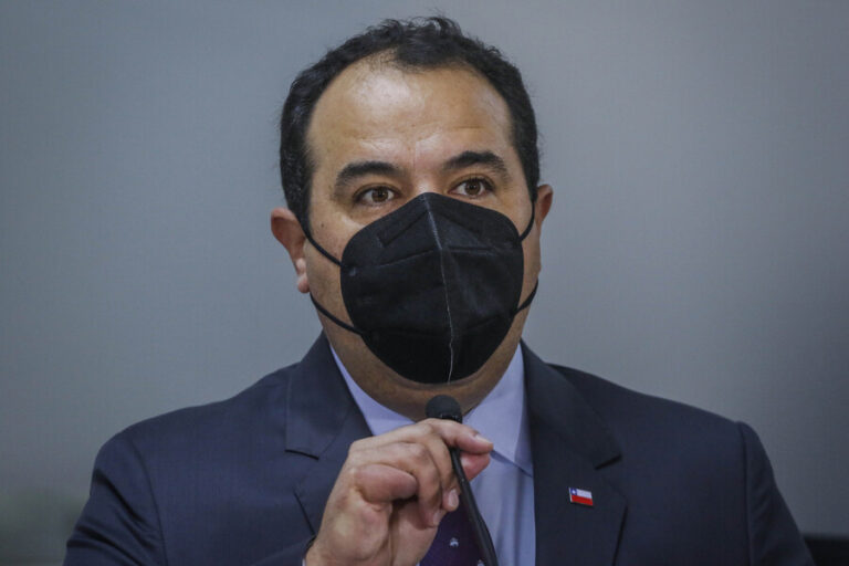 Galli y protestas por tercer retiro: 