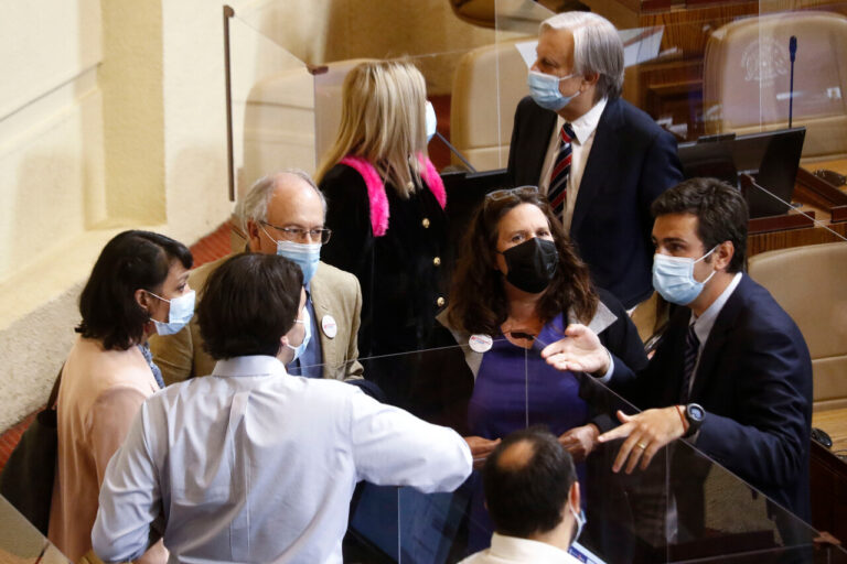 Tercer retiro: Discusión en la Cámara se aplazó para el jueves y votación podría ser la próxima semana