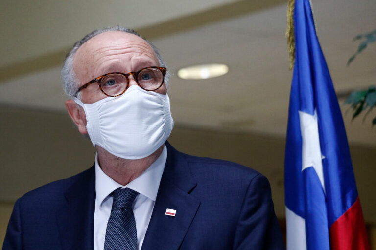 Cámara aprueba interpelación contra ministro Prokurica por actuar de las FF.AA.