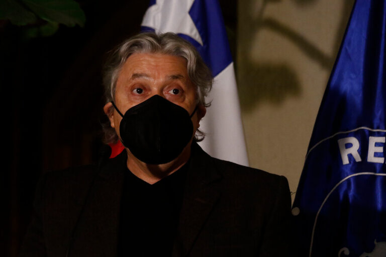 Corte acoge denuncia del senador Navarro en contra de Magdalena Díaz por 