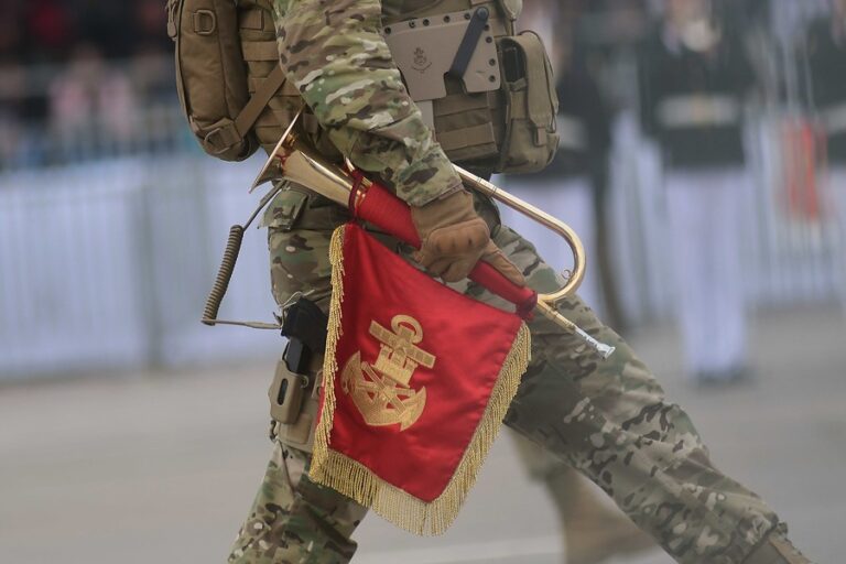 Fiscalía abre investigación por denuncias de monitoreo del Ejército a otros cinco periodistas