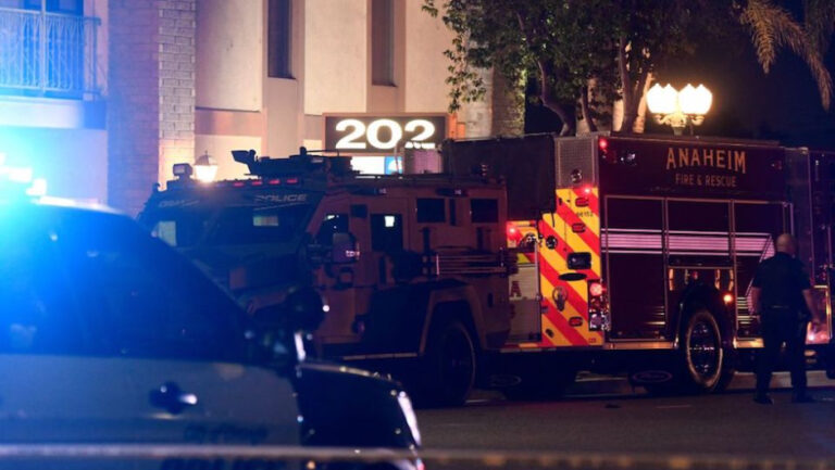 Cuatro personas murieron en un tiroteo en California