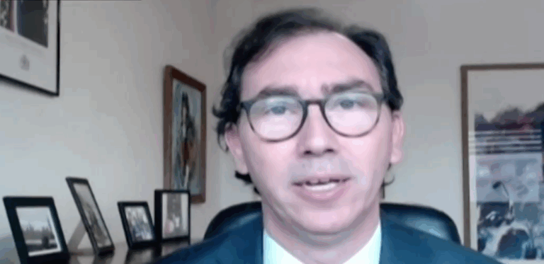 Ministro Figueroa pide avanzar en kínder obligatorio ante alza en deserción parvularia