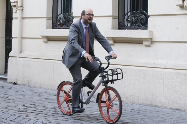 Columna de Claudio Alvarado: ¿Parlamentarismo de asamblea?