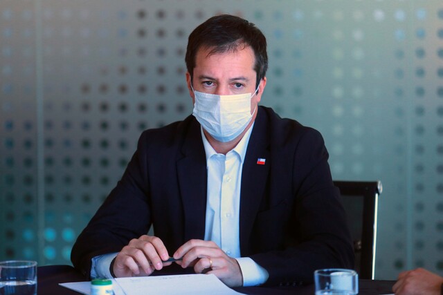 Ministro Palacios cuestiona declaraciones de Alejandra Cox: 