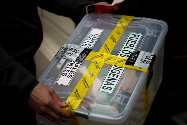 Con huinchas y sellos de seguridad: El paso a paso del resguardo de las urnas en las elecciones