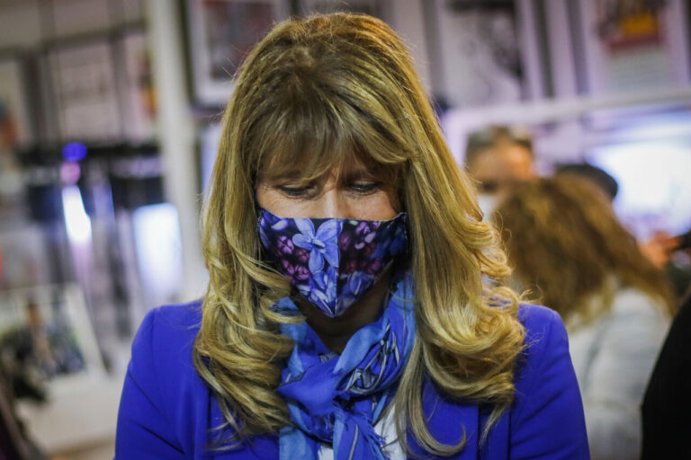 Ximena Rincón no va a primarias legales: Pidió reevaluar la inscripción DC en la carrera presidencial