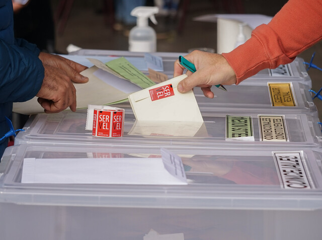 O'Higgins y Valparaíso lideran: Así fue la participación preliminar en elecciones región por región