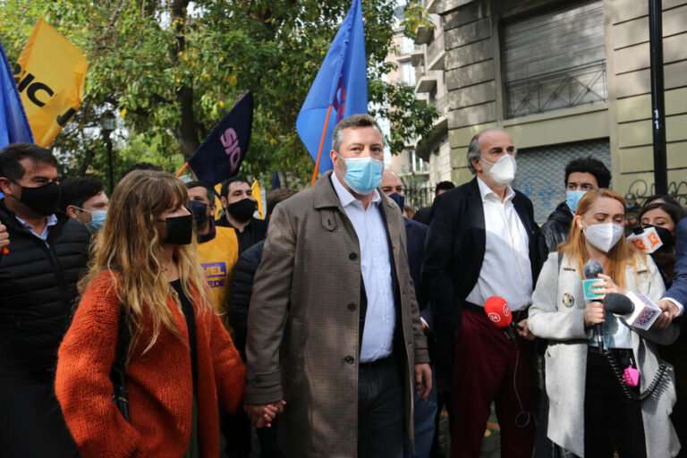 Primarias: Sichel inscribe su candidatura independiente y pide libertad de acción a los partidos de Chile Vamos