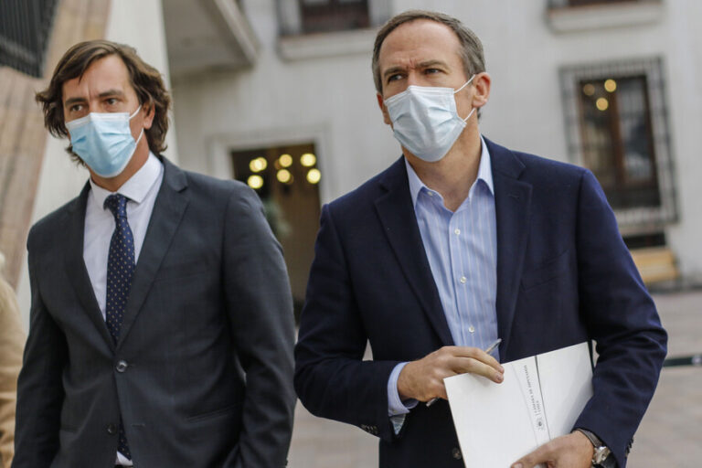 Diputados de la UDI solicitan al ministro Delgado la reincorporación del ex cabo Zamora a Carabineros