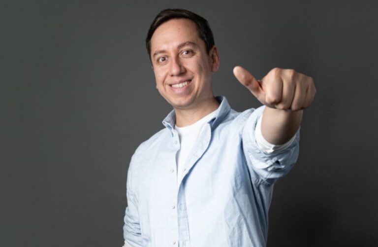 Javier Fuchslocher: Fin a la atomización sindical y que los trabajadores se agrupen por rubro, no por empresa