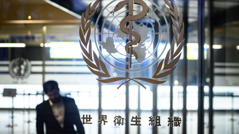 Informe de la OMS muestra diminución de 14% en casos mundiales de COVID-19 comparados con la semana pasada