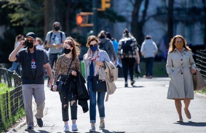 California pondrá fin al mandato de uso de mascarilla cuando el estado reabra completamente en junio