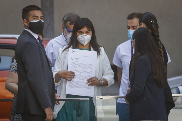 Colegio Médico participará este sábado de encuentro con el Minsal tras recomendaciones sanitarias