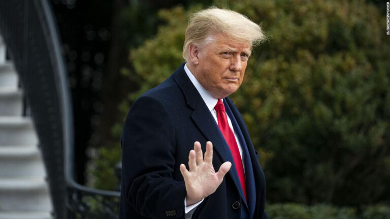 Trump estará suspendido de Facebook hasta por lo menos enero de 2023