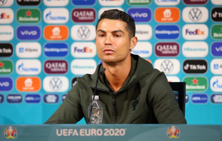 UEFA salió al paso de la polémica de Cristiano Ronaldo con patrocinadores en rueda de prensa