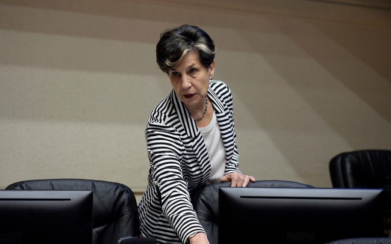 Isabel Allende (PS) se suma al debate por candidaturas presidenciales y pide primarias en el sector