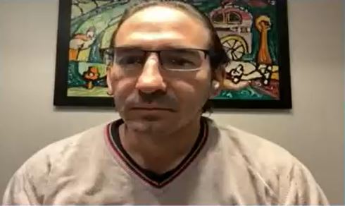 De la Torre, pdte. Colmed Valparaíso, por camas UCI: 