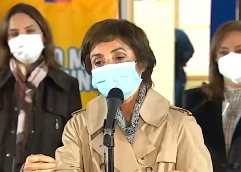 Minsal endurece definición de contacto estrecho en caso de variante Delta