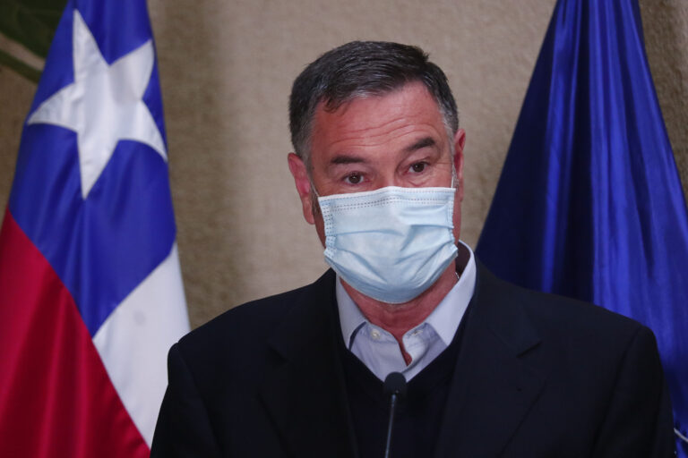 Ossandón por oficialistas que criticaron a Sichel: “Como están en campaña, son capaces de aprobar cualquier cosa”