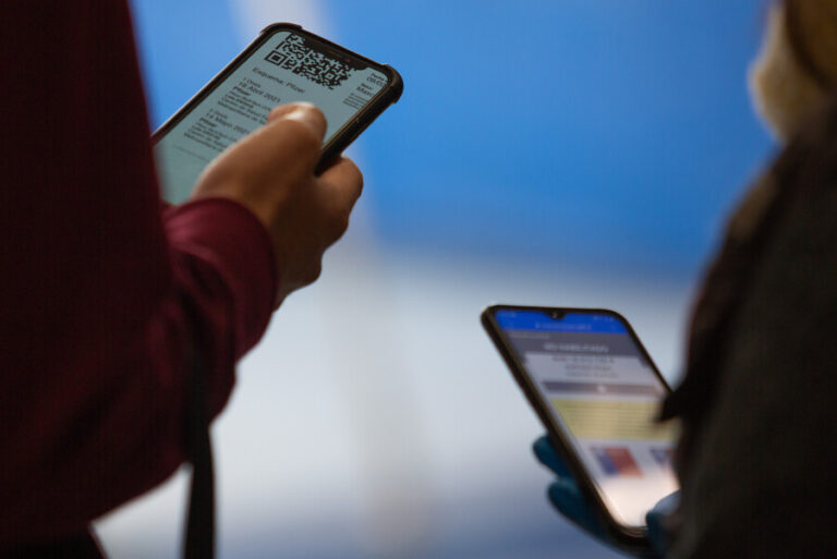 Cámara aprueba proyecto de resolución para instar al Gobierno a eliminar el Pase de Movilidad