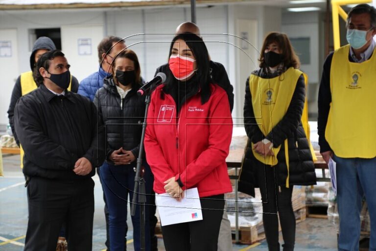 564 ollas comunes del país recibirán comida saludable aportada por Gobierno y privados