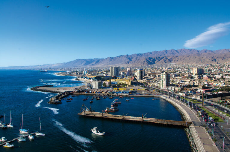 Los programas creados por mineras para apoyar a los emprendedores