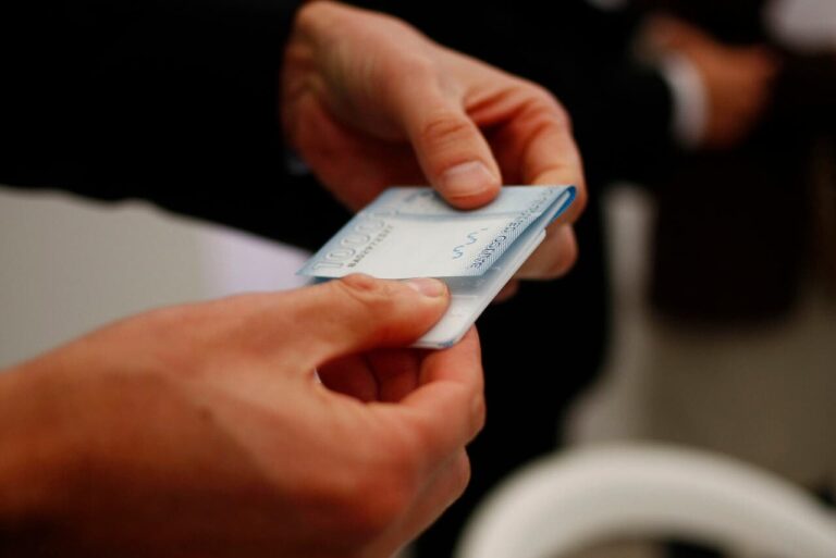 Comienzan las postulaciones al IFE Universal de septiembre: ¿A cuánto baja el monto y cómo inscribirse?