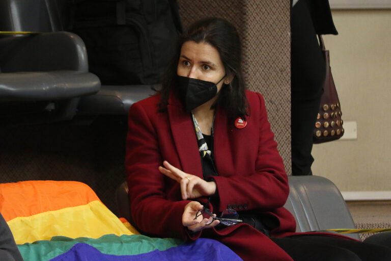 Isabel Amor reacciona a dichos de líder evangélico sobre matrimonio igualitario: 