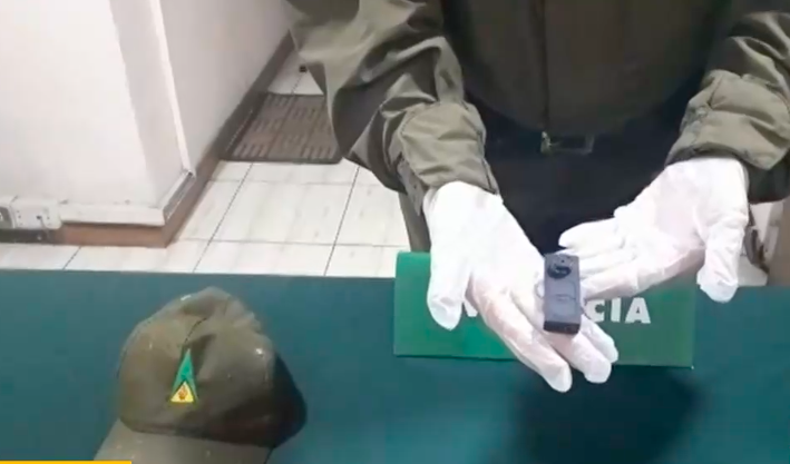 Funcionario de Conaf puso cámara espía en baño de mujeres: Fue detenido y quedó con firma semanal