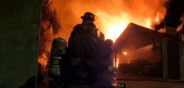 Cuatro casas, dos bodegas y seis vehículos fueron quemados en ataque incendiario en Cañete