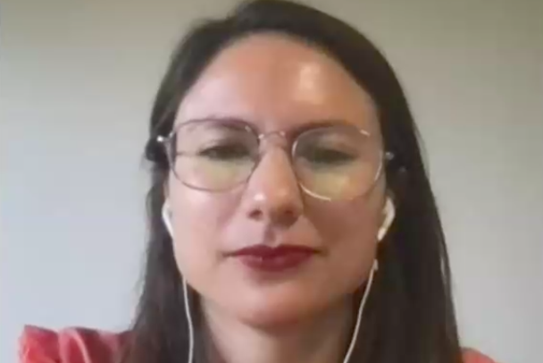 Alcaldesa Hassler por Línea 7 del Metro: 