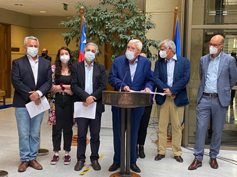 Diputados aprueban informe de Comisión Investigadora con duro diagnóstico al funcionamiento del sistema de AFP