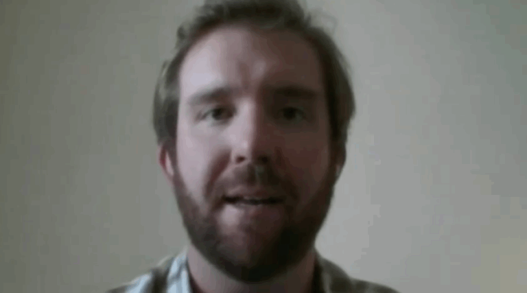 Alex Perry y la lucha contra la contaminación textil: 