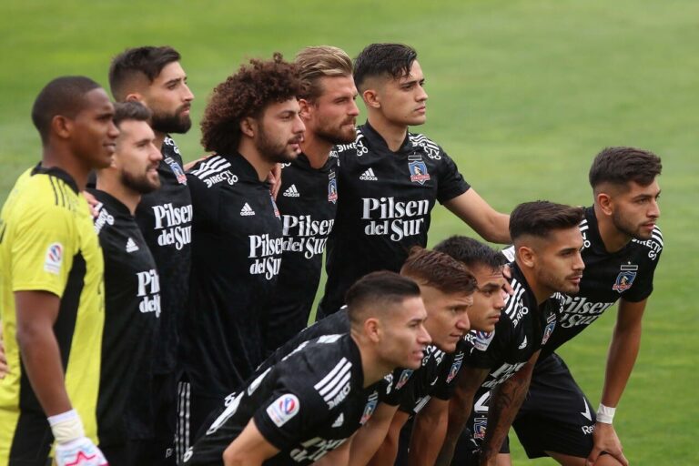 Colo Colo habría detectado nuevos casos de COVID-19 y suspendió práctica en el Monumental